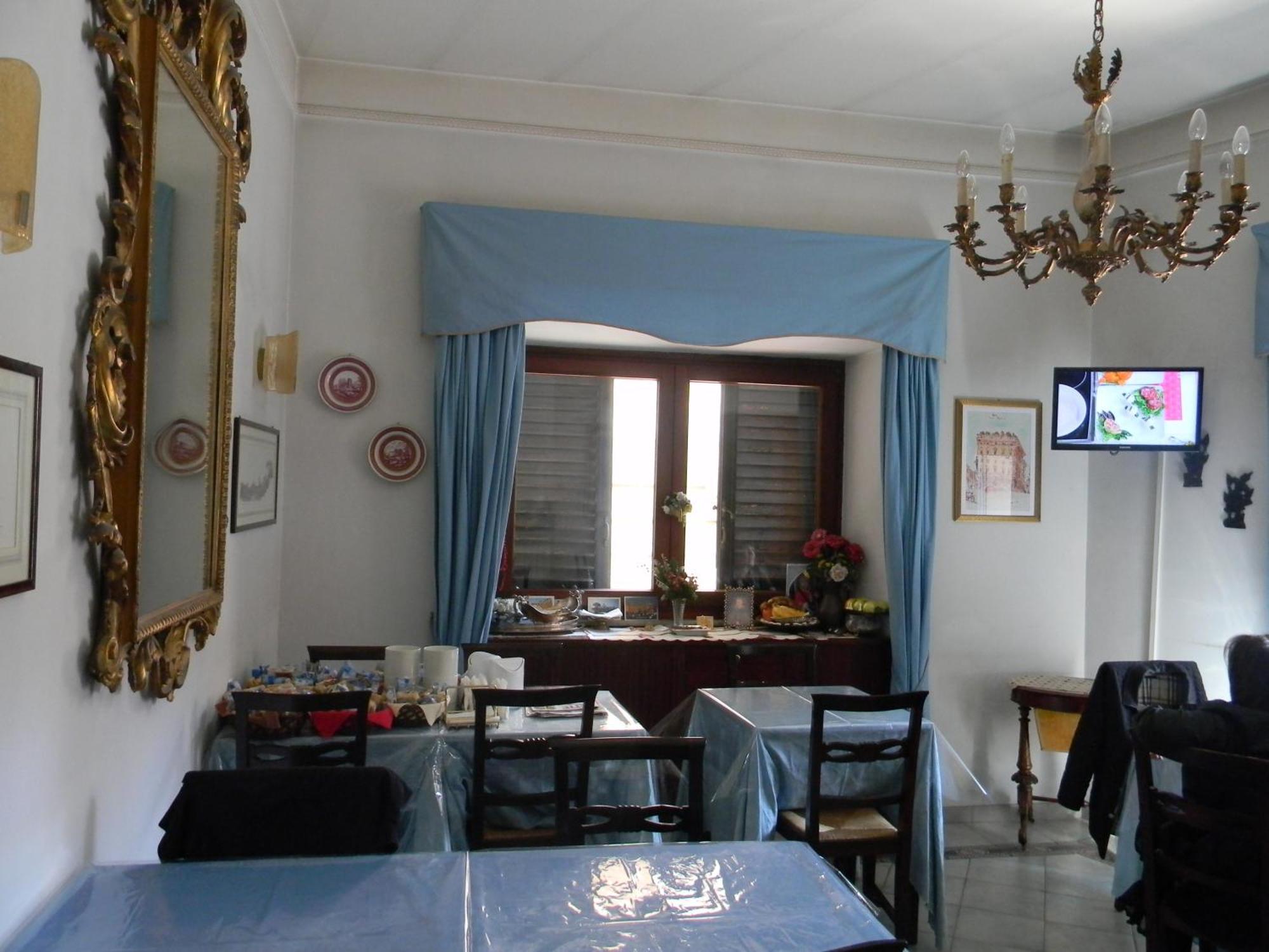 Hotel Primavera 2*